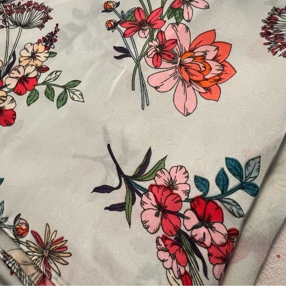 Beautiful floral square scarf / twilly.